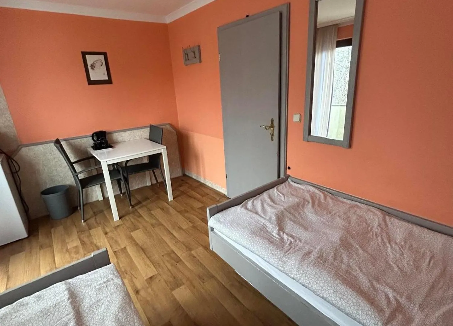 Low Budget Munich-Aubing Hostel 0*, Munich