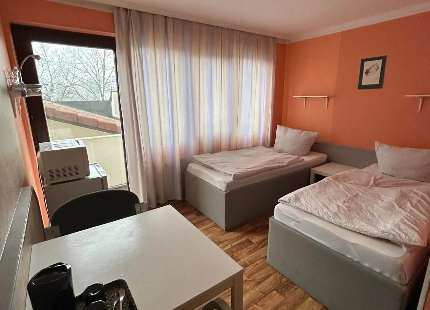 Low Budget Munich-Aubing Hostel