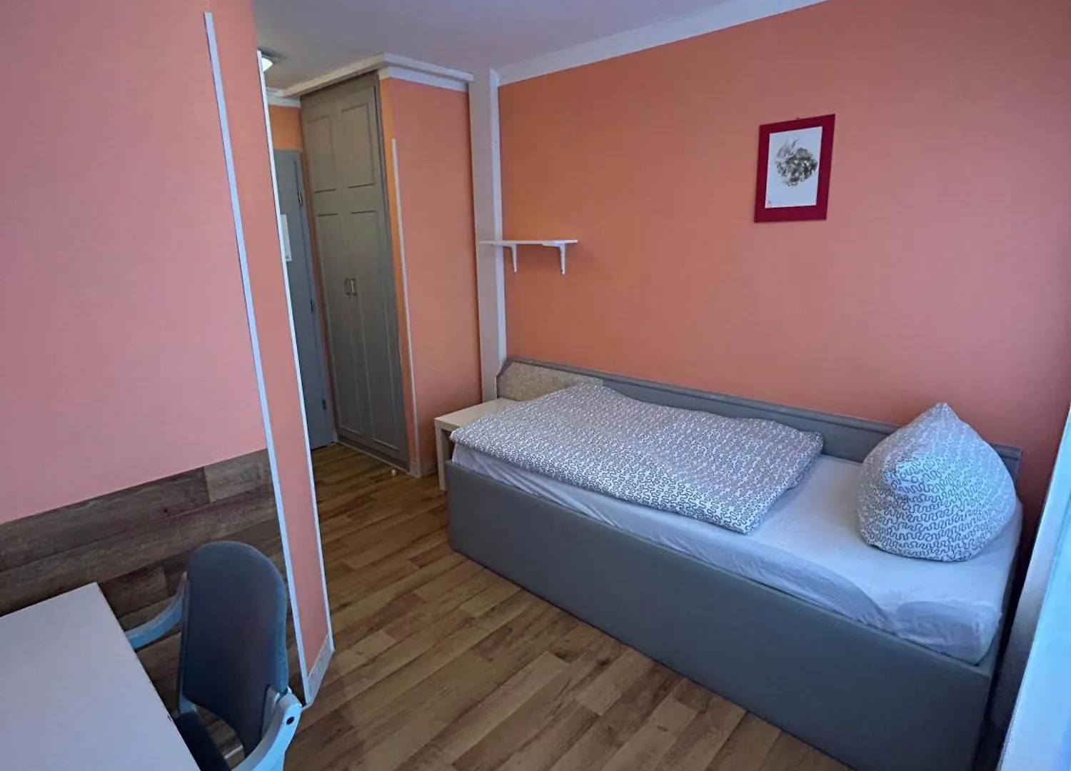 Low Budget Munich-Aubing Hostel Germany