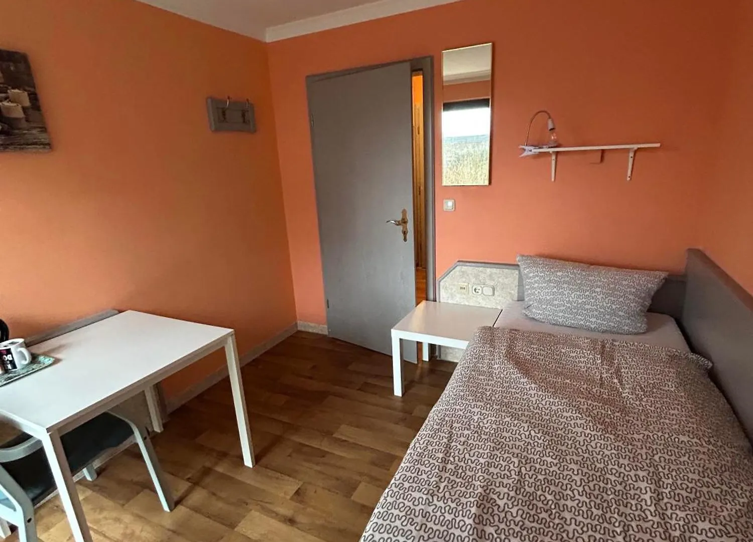 Low Budget Munich-Aubing Hostel 0*, Munich Germany
