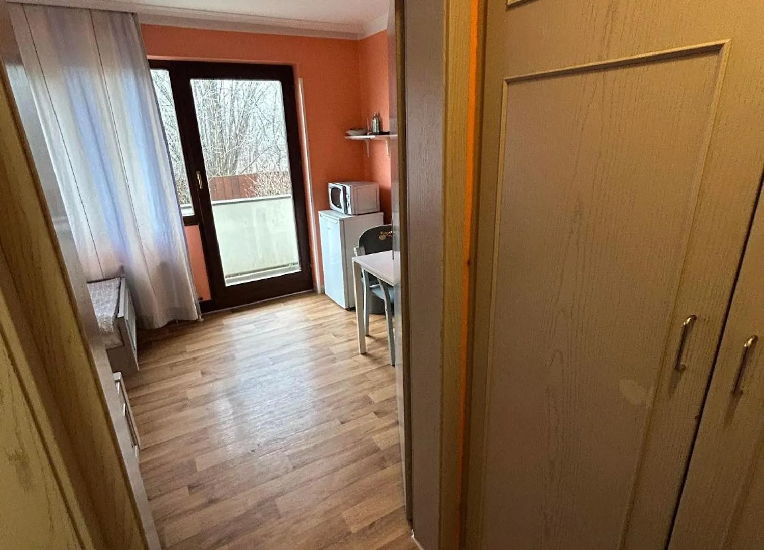 Low Budget Munich-Aubing Hostel Munich