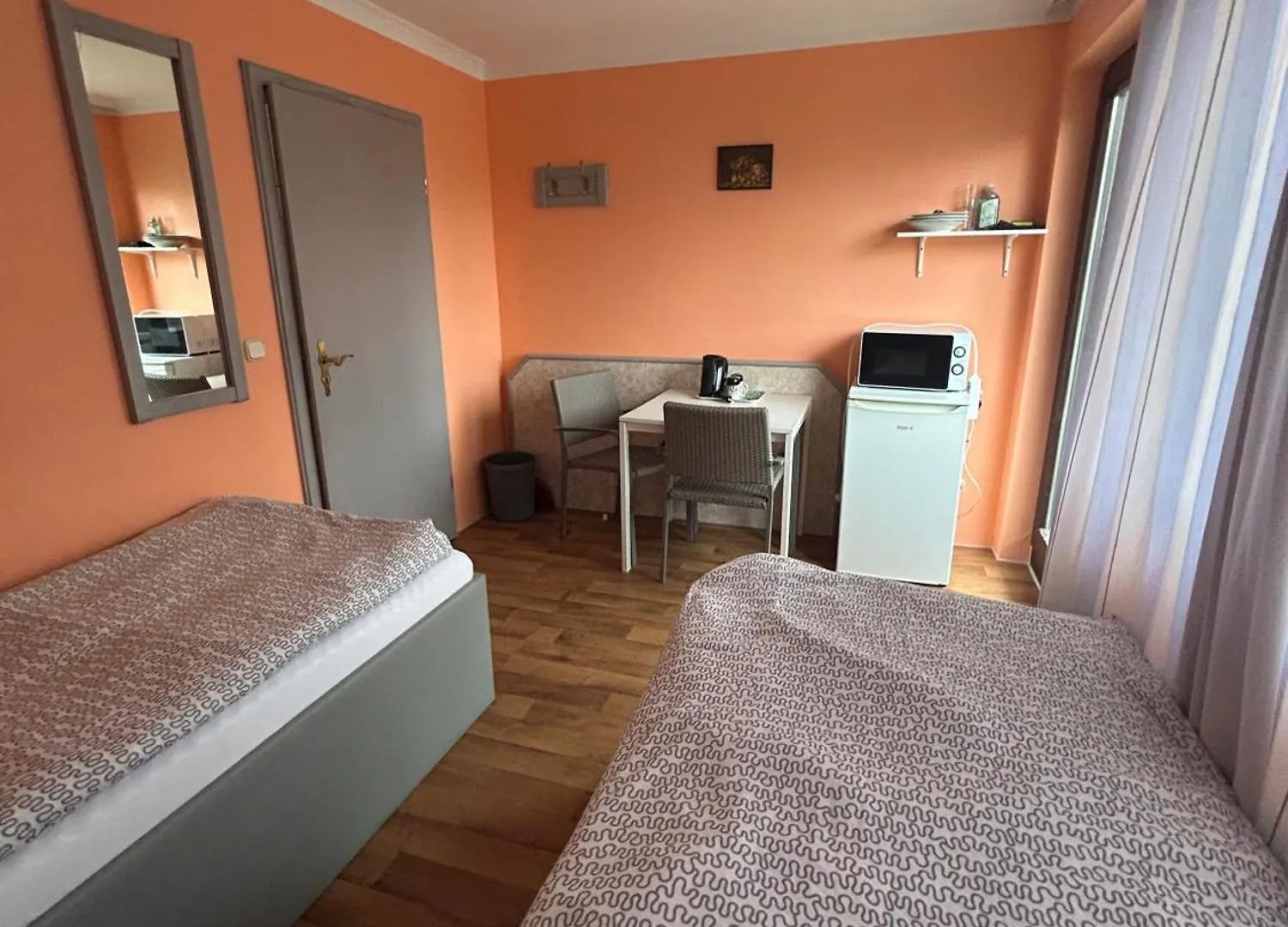 Low Budget Munich-Aubing Hostel  Munich