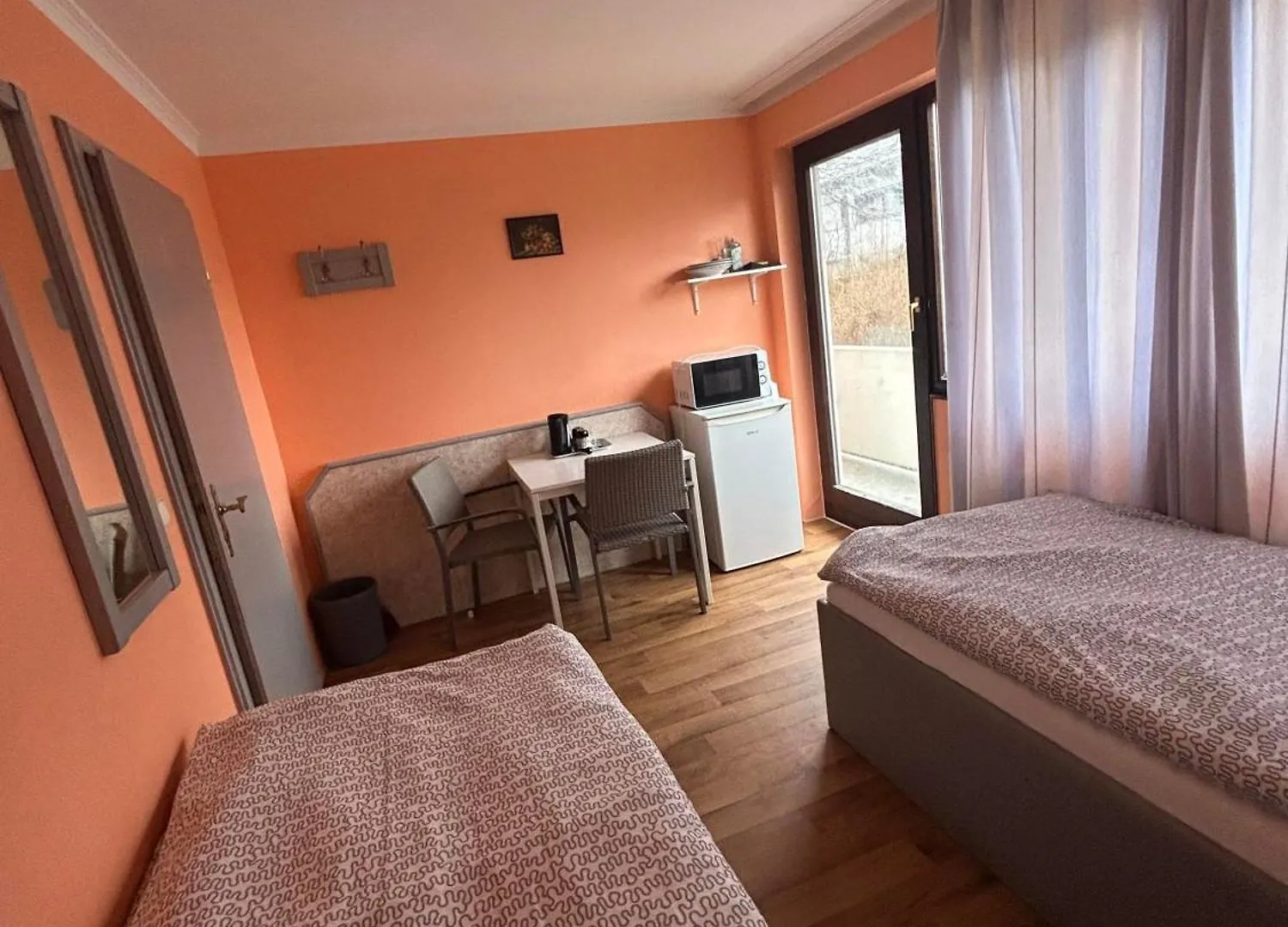 Low Budget Munich-Aubing Hostel
