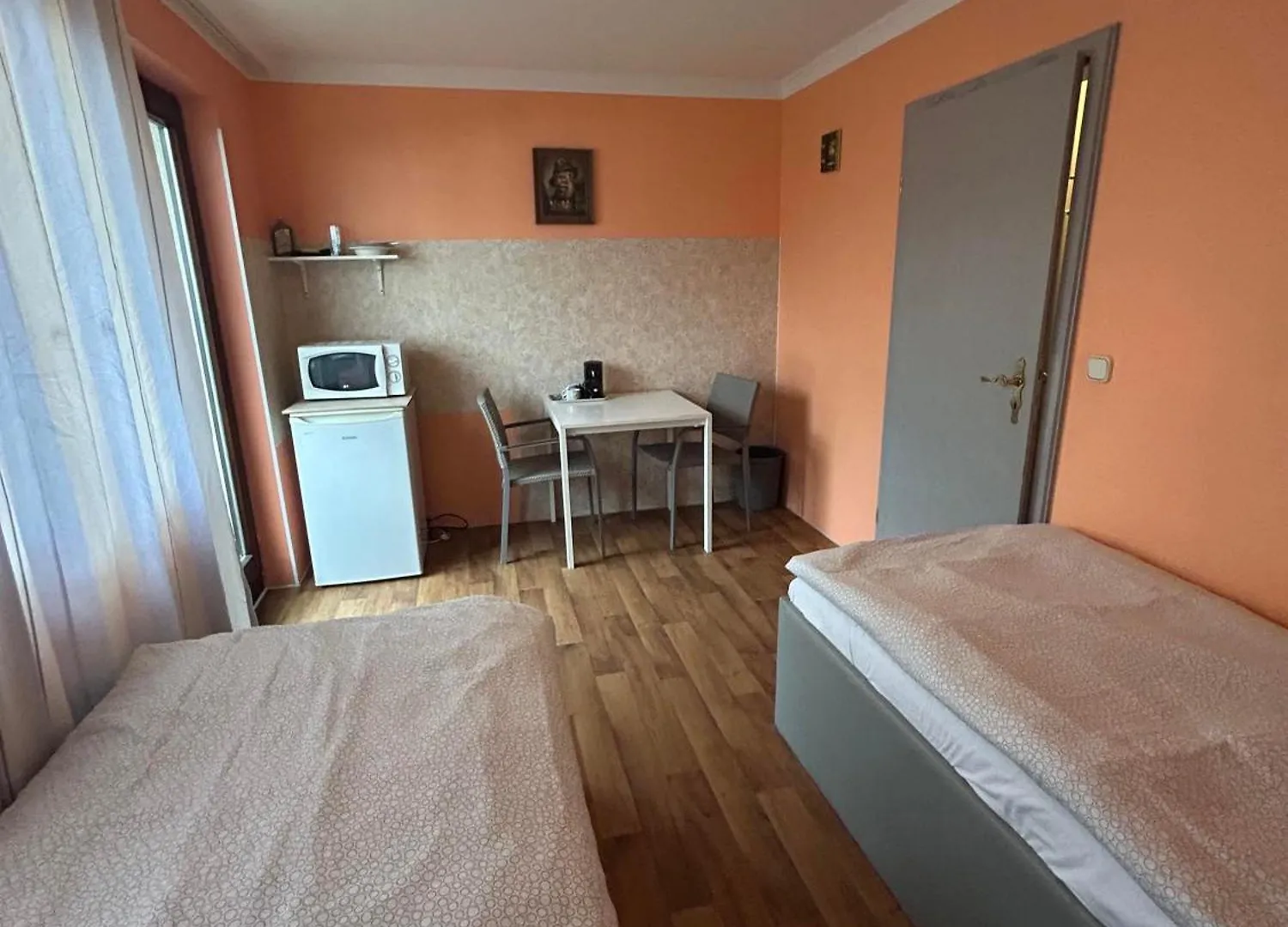 Low Budget Munich-Aubing Hostel Munich