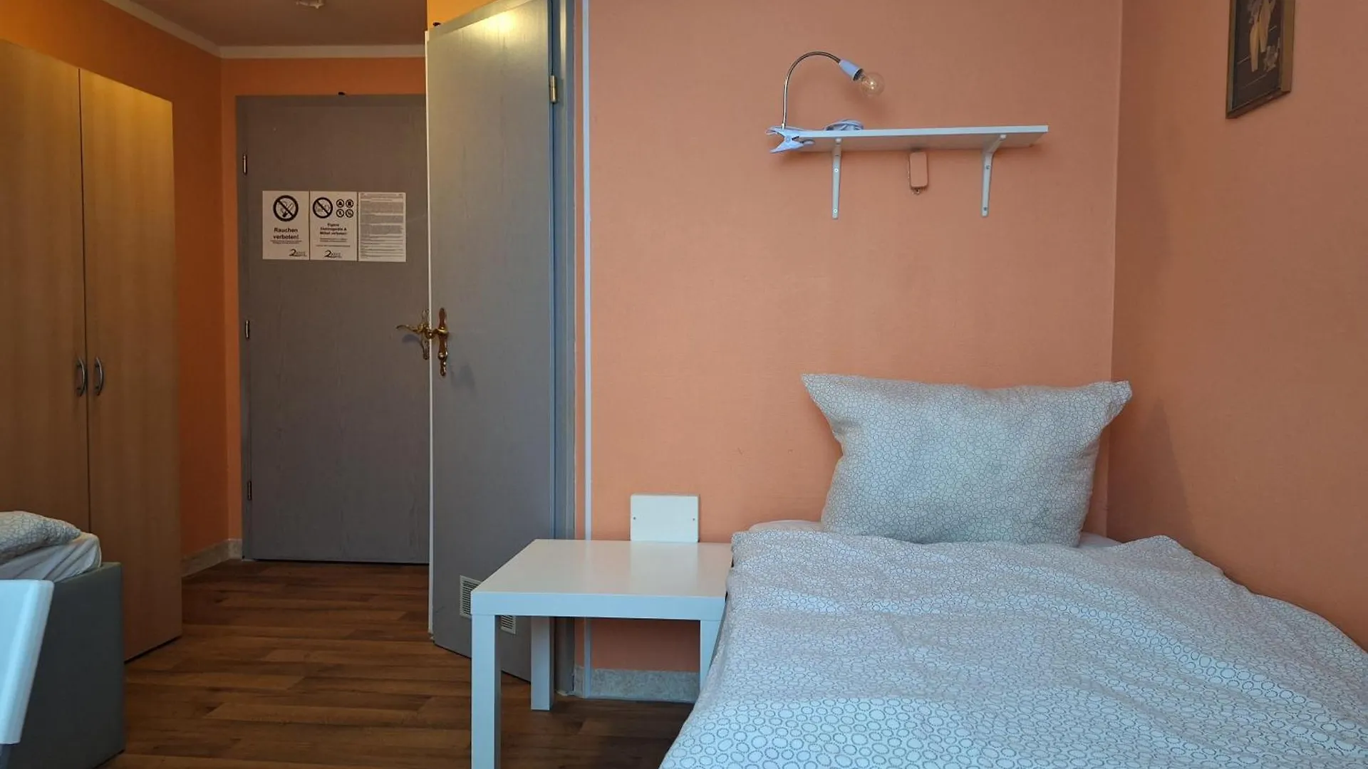 Low Budget Munich-Aubing Hostel