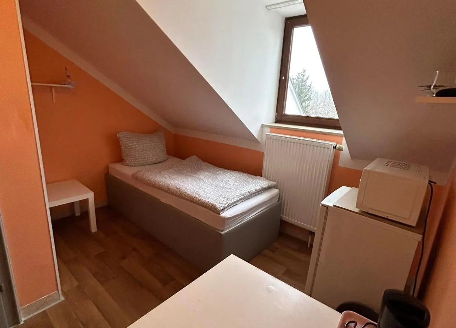 Low Budget Munich-Aubing Hostel