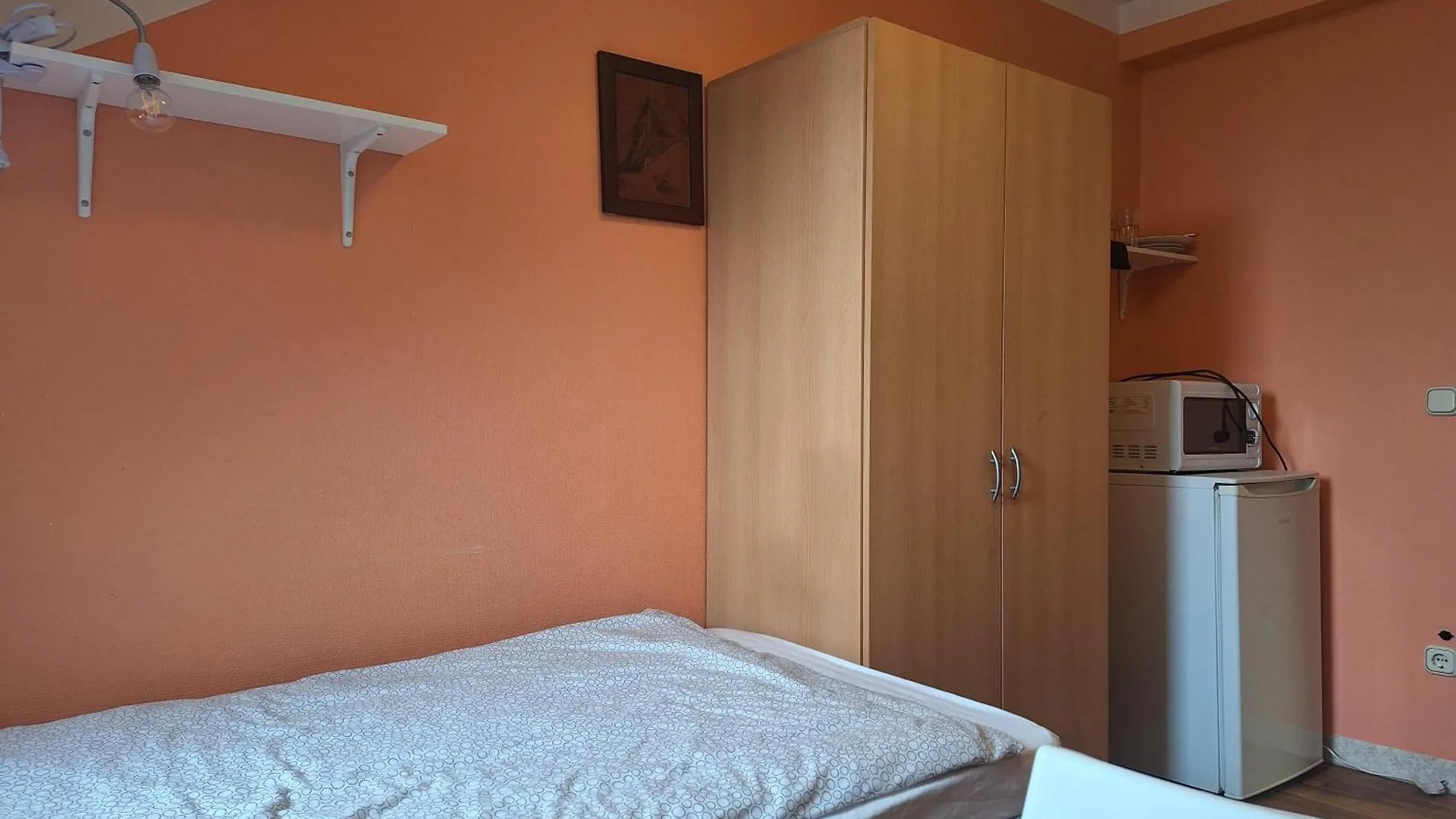 Low Budget Munich-Aubing Hostel