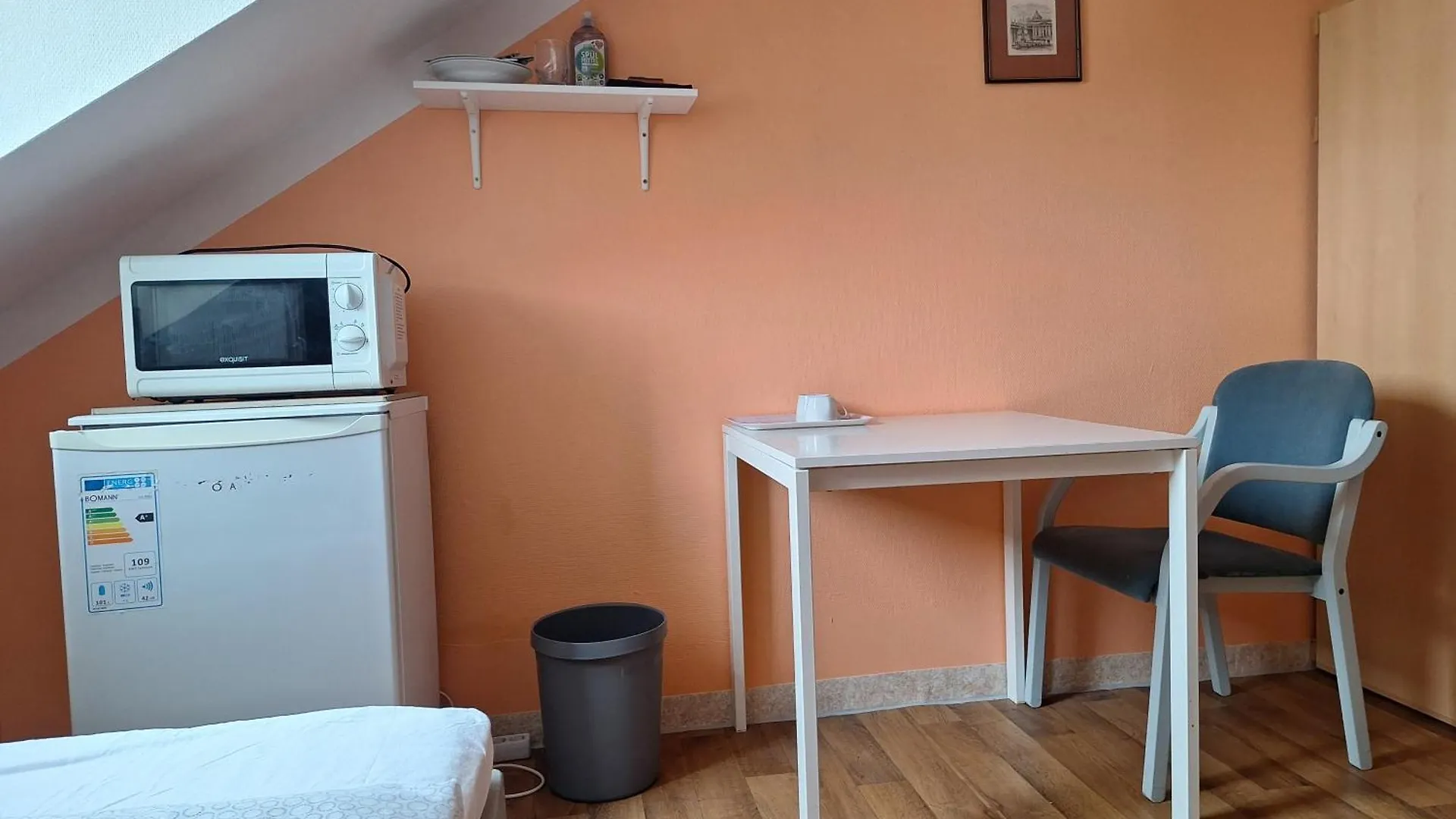 Low Budget Munich-Aubing Hostel