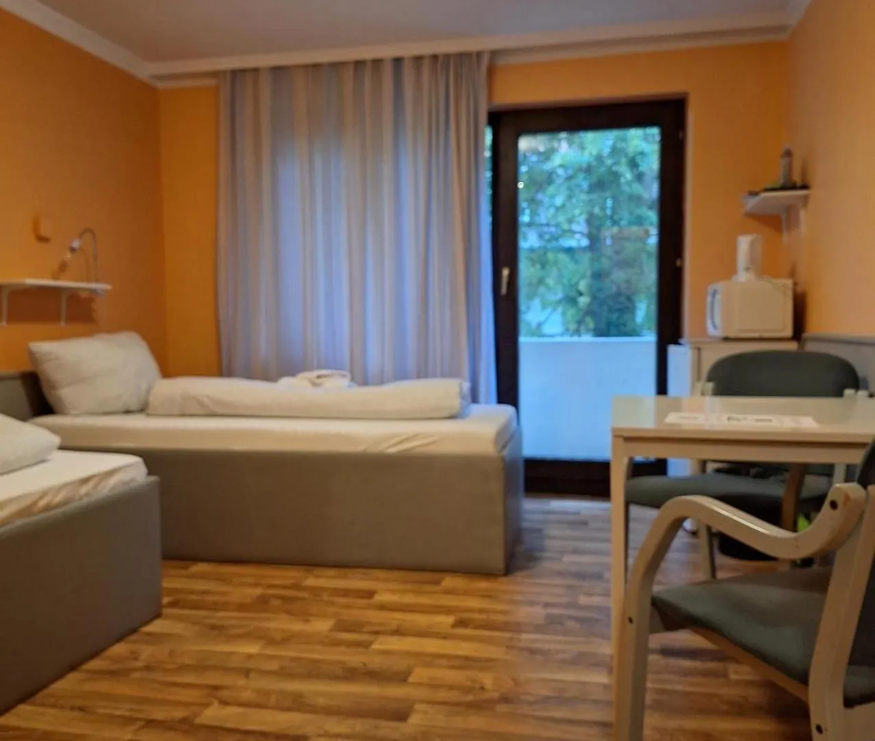 Low Budget Aubing Apartmenthostel Aub 162 Μόναχο Hostel