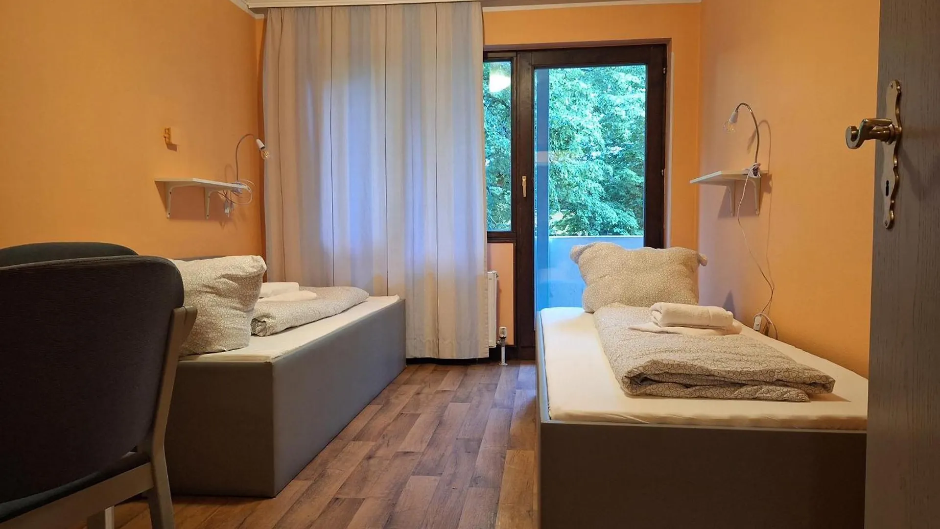 Low Budget Aubing Apartmenthostel Aub 162 Μόναχο Hostel