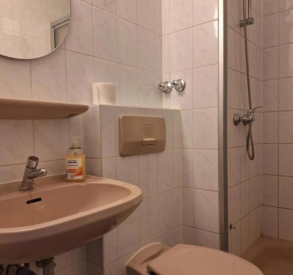 Hostel Low Budget Aubing Apartmenthostel Aub 162 Μόναχο Γερμανία