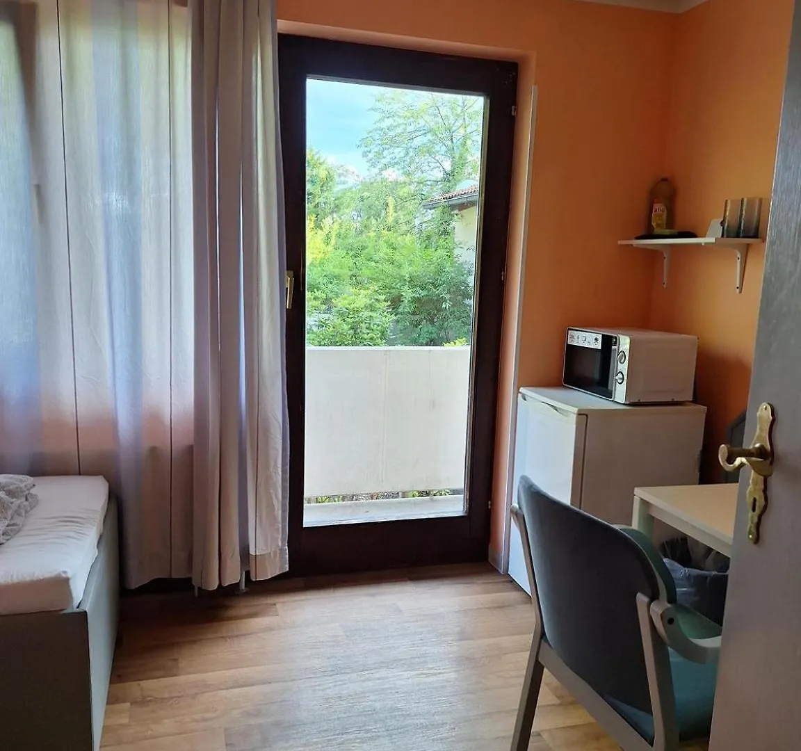 Low Budget Aubing Apartmenthostel Aub 162 Μόναχο